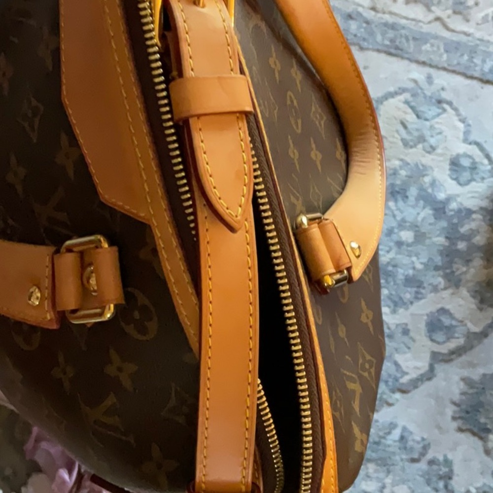 Louis Vuitton Brown Monogram Satchel with Tan Trim - Picture 7 of 16